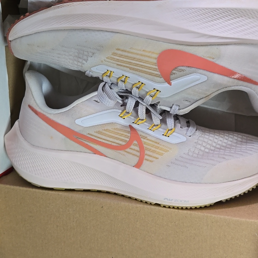 Nike Women's Sneakers - White and Orange